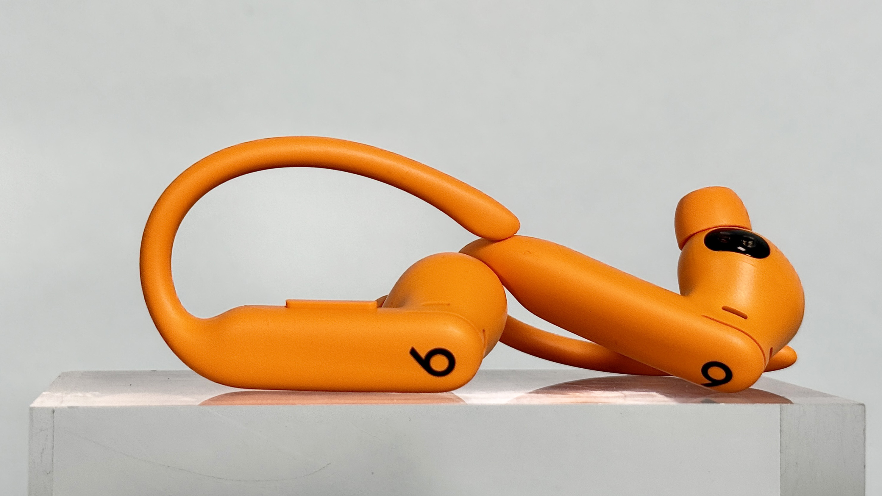 Beats PowerBeats Pro 2 in orange