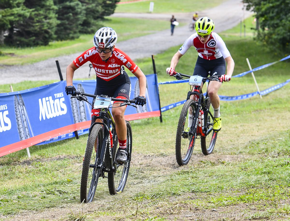 Mona Mitterwallner (Austria) leading Jacqueline Schneebeli (Switzerland)