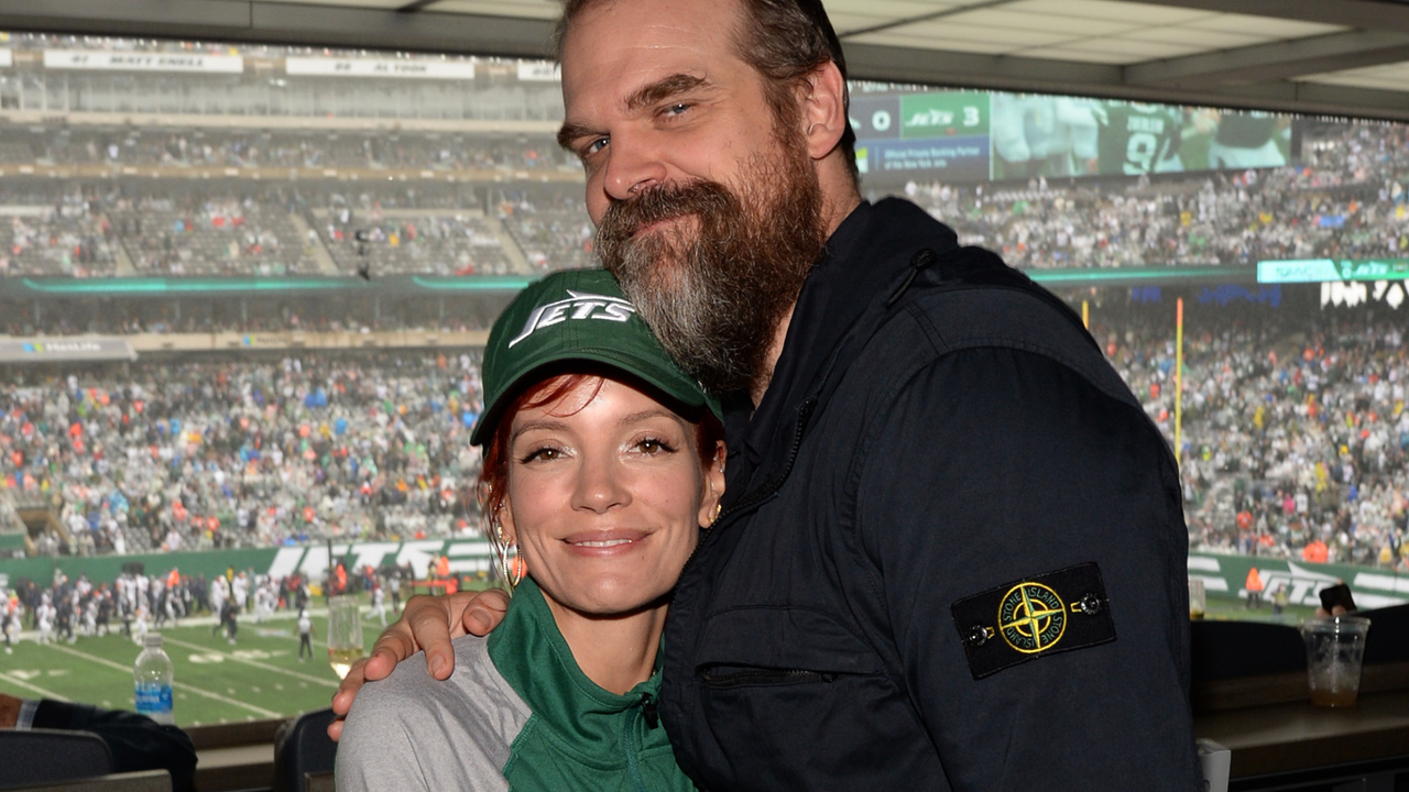 Lily Allen and David Harbour are seen at a game between the New York Jets and Denver Broncos at MetLife Stadium on September 29, 2024 in East Rutherford, New Jersey.