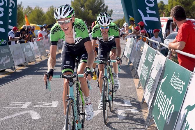 Rober Gesink leads Lauren Ten Dam