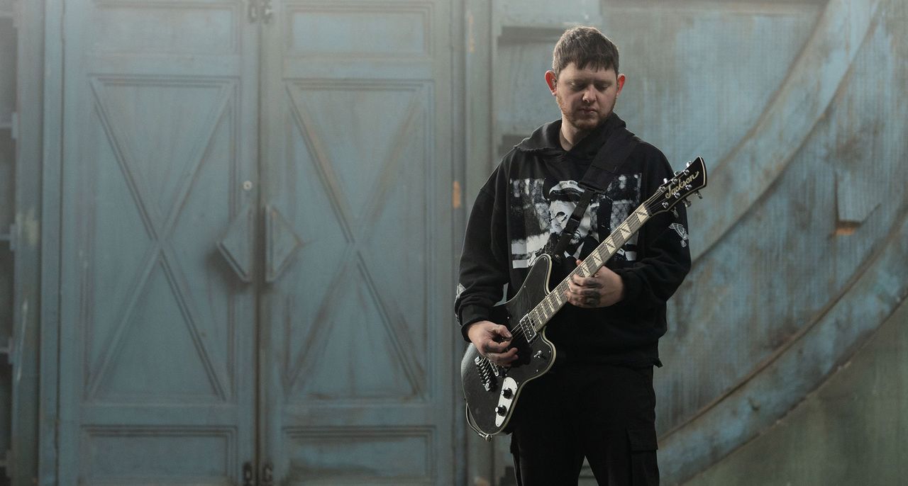 Jackson Pro Series Lee Malia LM-87: The Bring Me The Horizon guitarist's new signature model is inspired by the Surfcaster and debuts a hunbucker/P-90 combo.
