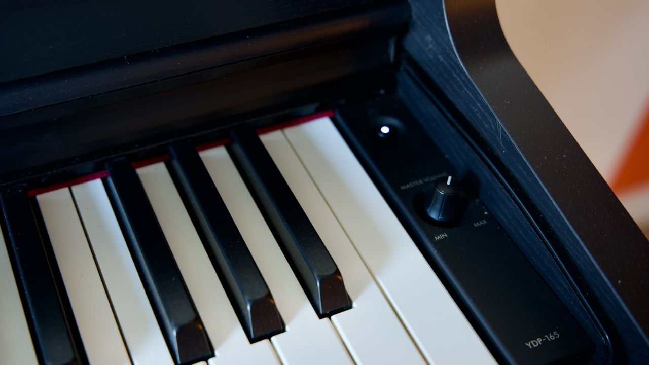 Yamaha YDP-165 review