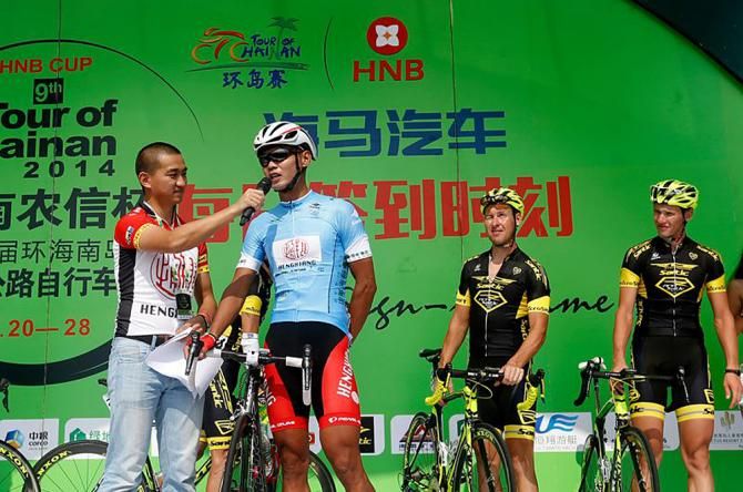 Wang Meiyin (Hengxiang) gives an interview
