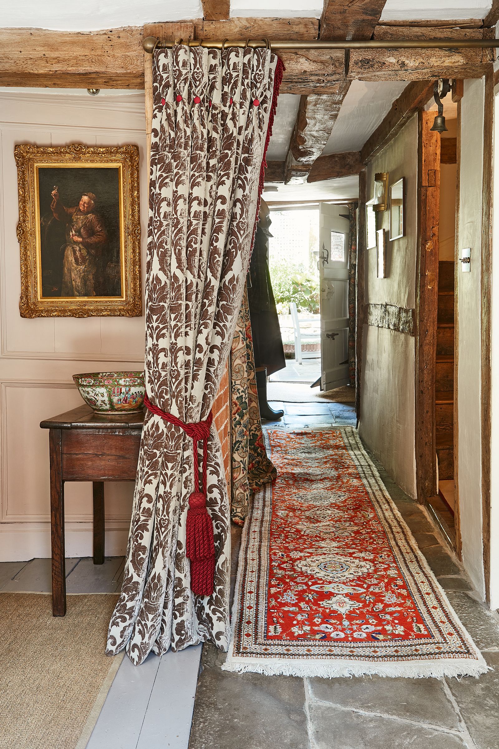 Cottage hallway ideas: style inspiration for entryways | Homes and Gardens