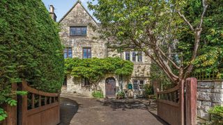 Manor Cottage, Brimscombe Hill, Stroud, Gloucestershire.