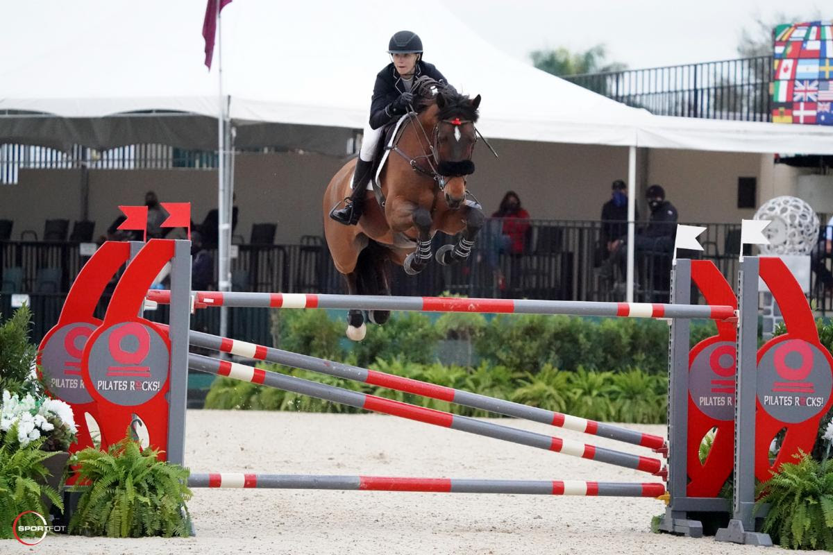 Hilary-McNerney-and-Singuletto-@Sportfot.jpg
