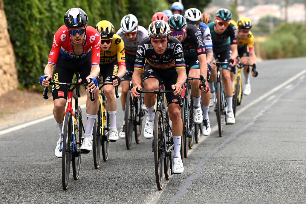 CARAVACA DE LA CRUZ SPAIN SEPTEMBER 03 LR Dylan Van Baarle of The Netherlands Jonas Vingegaard of Denmark and Team JumboVisma Remco Evenepoel of Belgium and Team Soudal Quick Step compete in the breakaway during the 78th Tour of Spain 2023 Stage 9 a 1845 stage from Cartagena to Collado de la Cruz de Caravaca 1089m UCIWT on September 03 2023 in Collado de la Cruz de Caravaca Spain Photo by Alexander HassensteinGetty Images