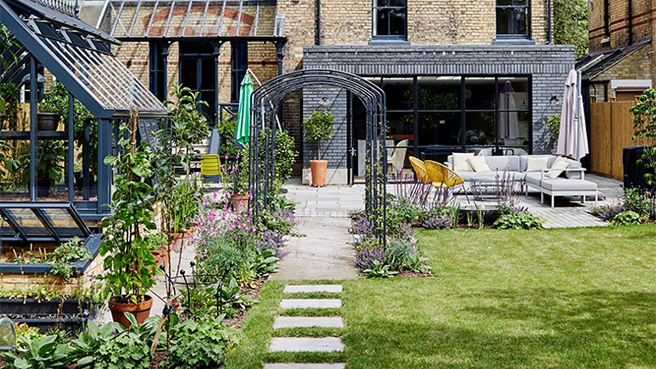 garden lawn with paver stepping stone path