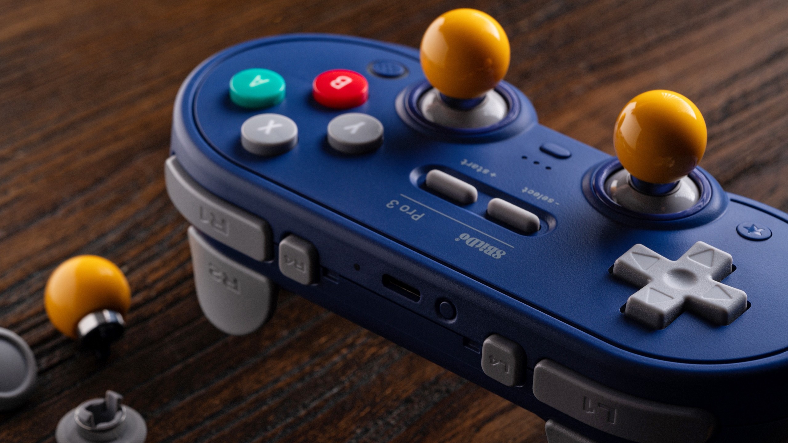 8BitDo Pro 3 lifestyle render