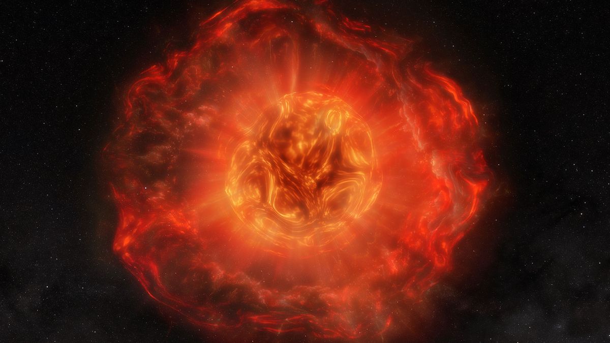 Right before exploding, this star puffed out a sun's worth of mass