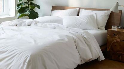 LV BEDDING SET  Designer bed sheets, Bed linens luxury, Bed design
