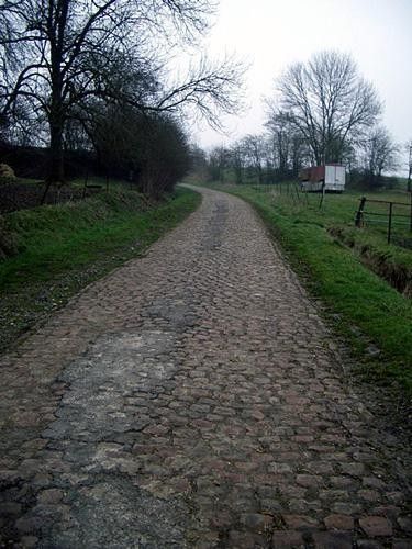 More false flats on the Verchain-Maugr&eacute; &agrave; Qu&eacute;r&eacute;naing secteur.