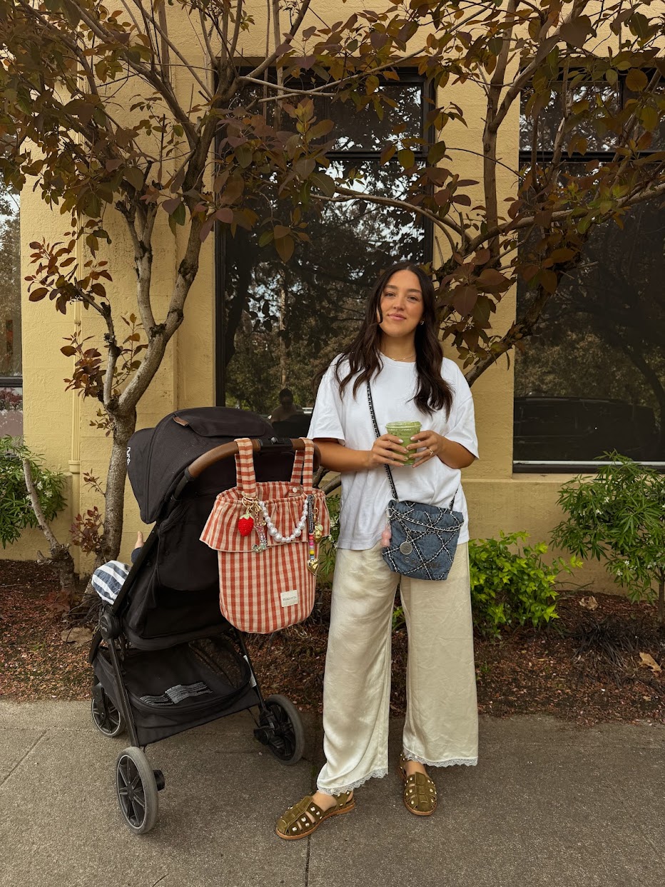 Jimena Gonzalez with a MiniCoton gingham bag attached to her stroller