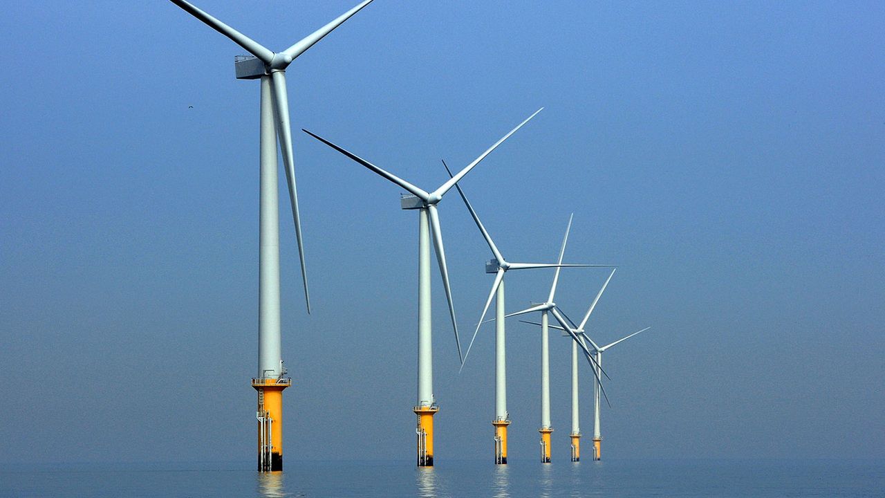 Offshore wind turbines © Christopher Furlong/Getty Images