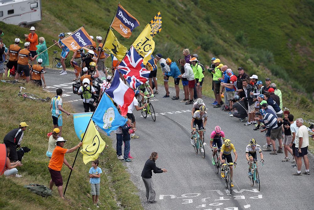 Chris Froome on the final climb of stage 19