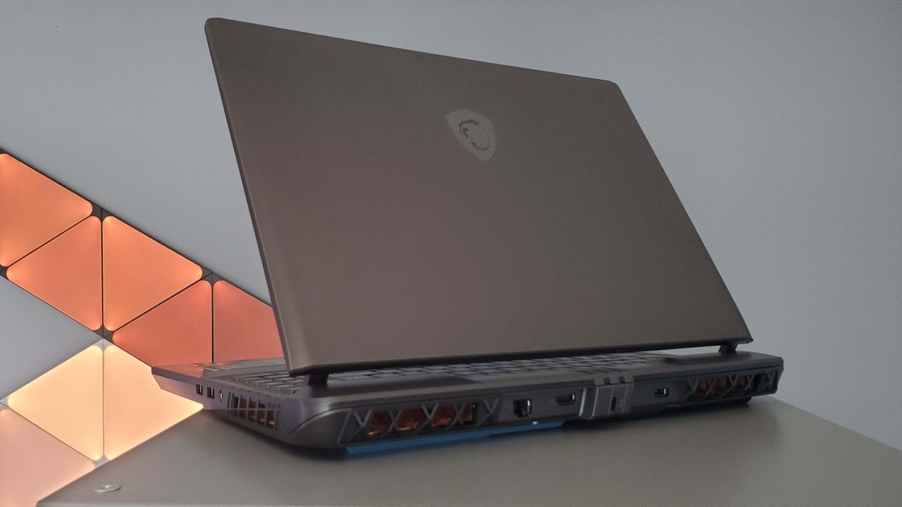 MSI Vector 16 HX AI gaming laptop