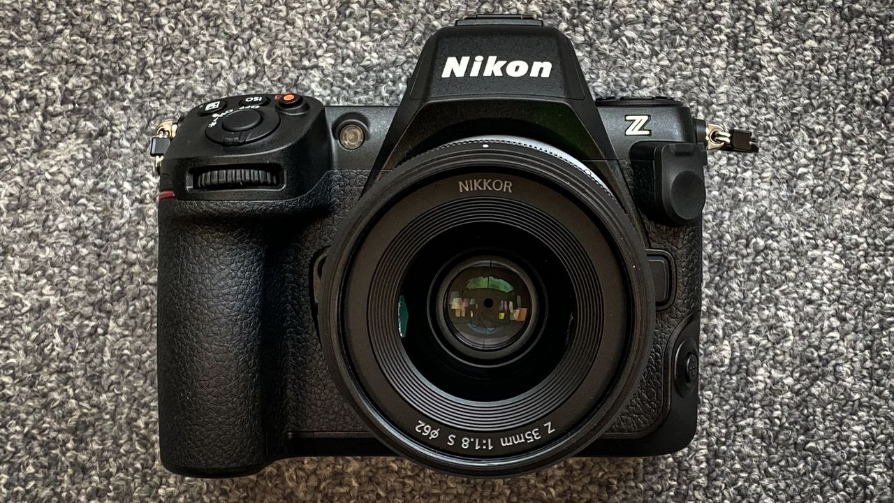 Nikon Z8