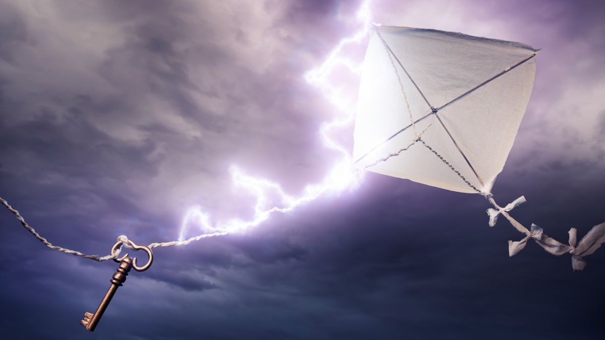 Can lightning strike a kite?
