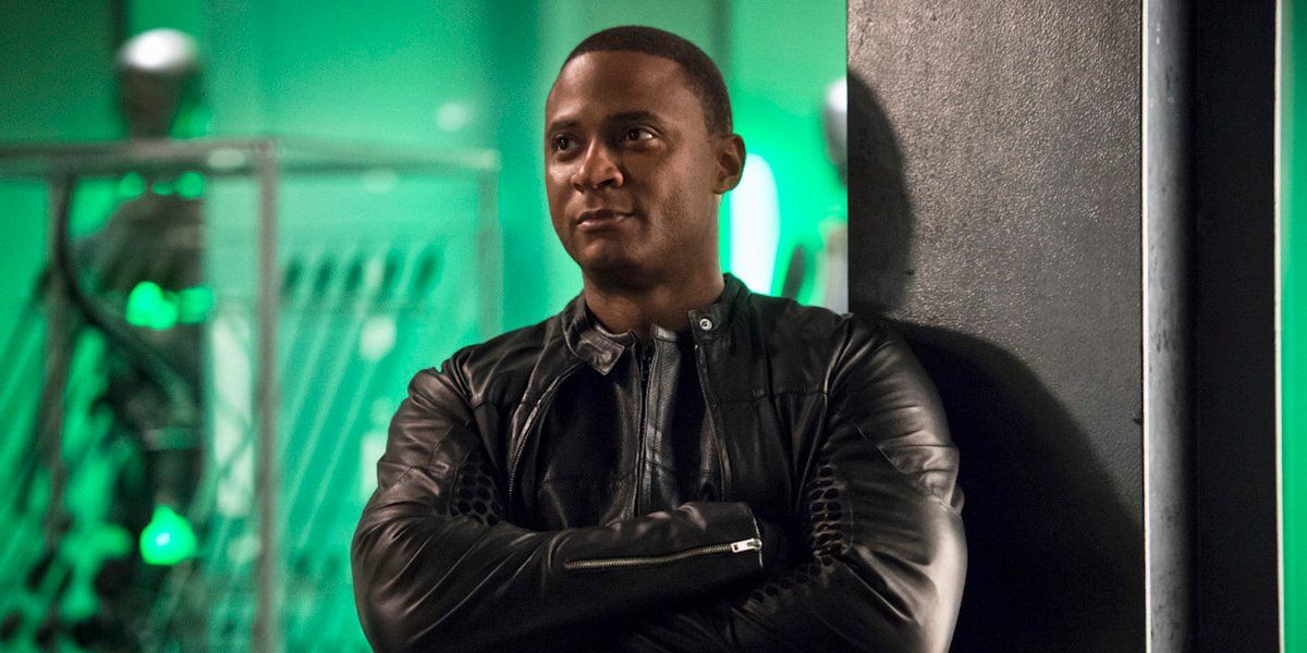 Arrow's John Diggle Will Play A Key Role In One Batwoman Character's ...