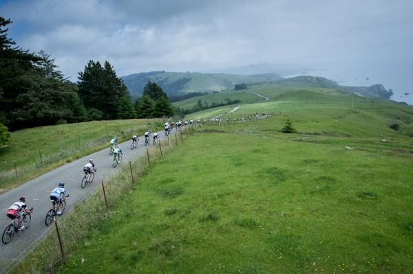 The field descends towards the coast.