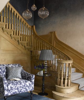 Acquila staircase lighting idea by Pooky