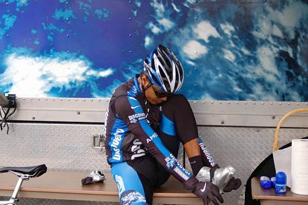 Tony Cruz returns to Discovery Channel and prepares for the cool California weather.