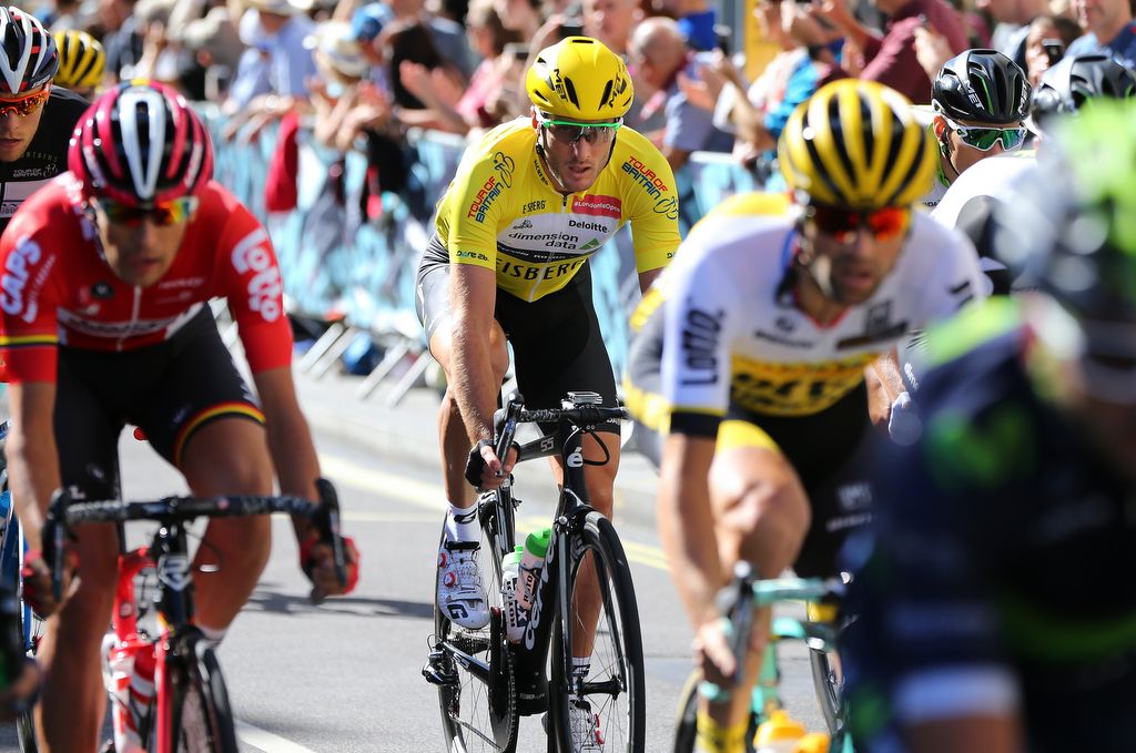 Yellow jersey Steve Cummings (Dimension Data)