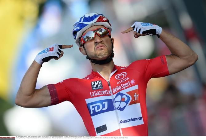 Nacer Bouhanni (FDJ) wins the maglia rosa