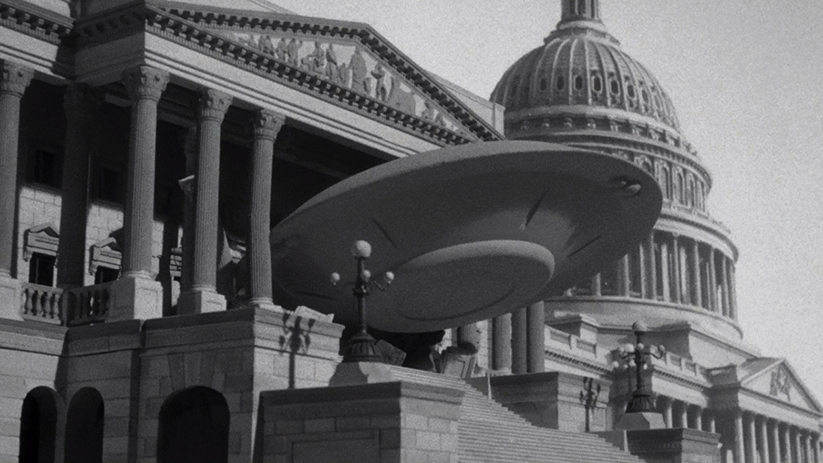 A still from Earth vs the Flying Saucers