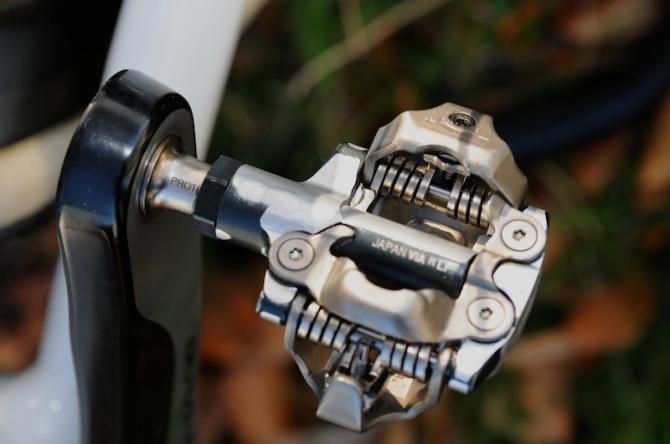 Not XTR, but Shimano pedals here to match the groupset.