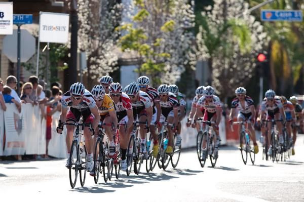 Brad White (UnitedHealthcare) brings the group into town with the break in sight.