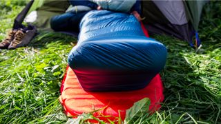 Closeup of leg-end of Therm-a-Rest Hyperion 20F/-6C Sleeping Bag