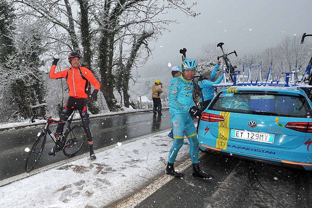 BMC's Marcus Burghardt starts a light-hearted snowball fight.