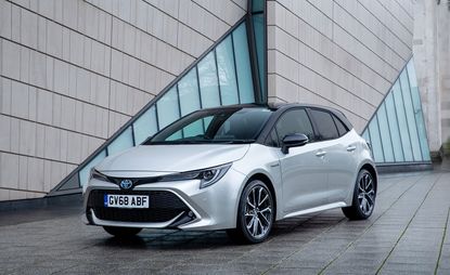 Toyota Auris, Reviews, Test Drives