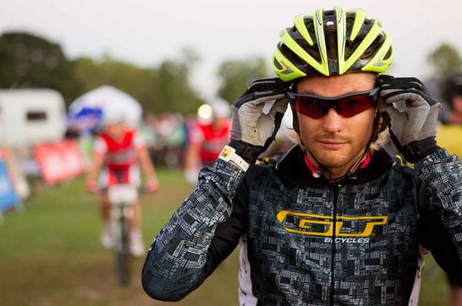 Oliver Munnik of Team William Simpson 1