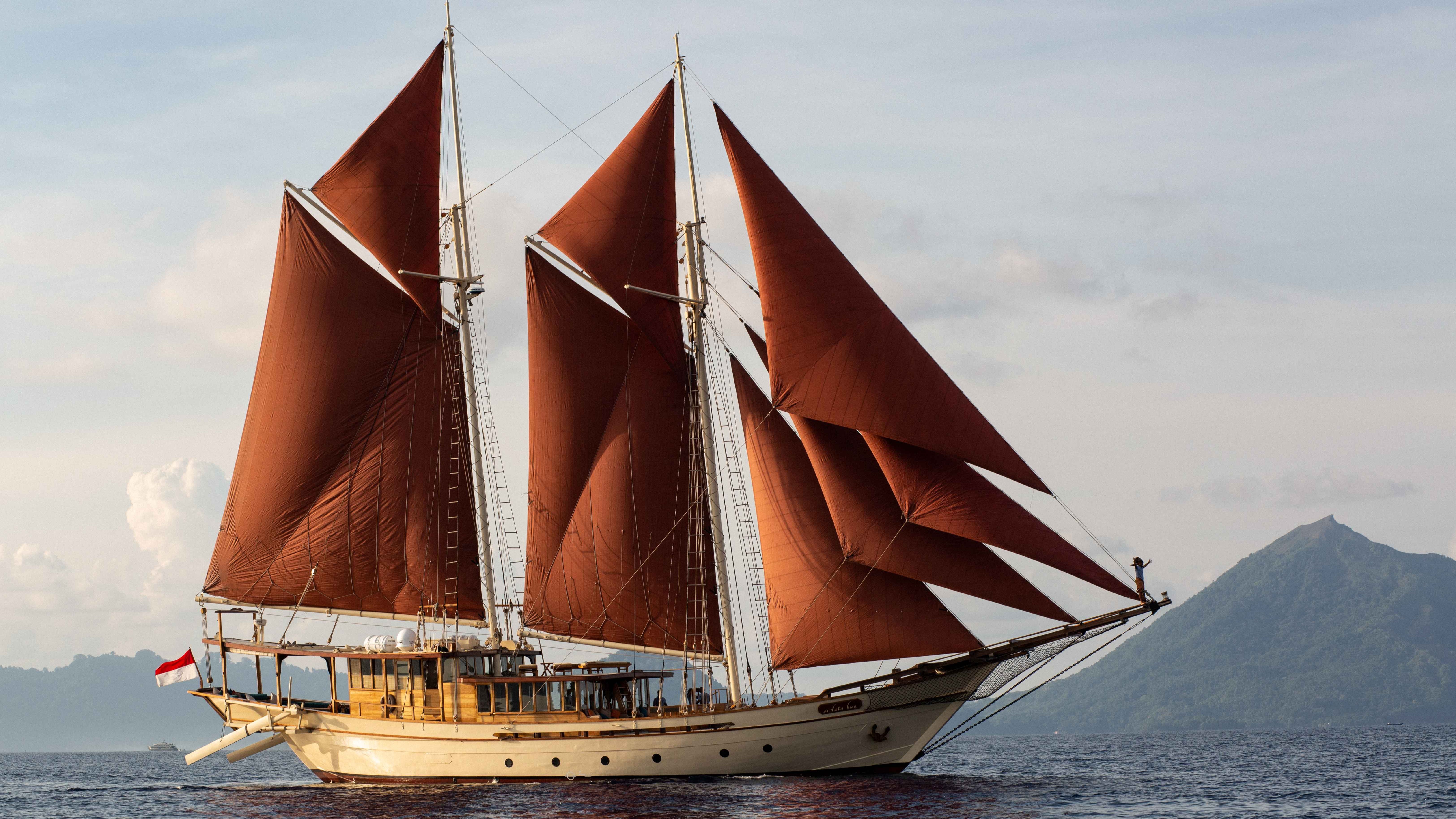 Silolona yacht 