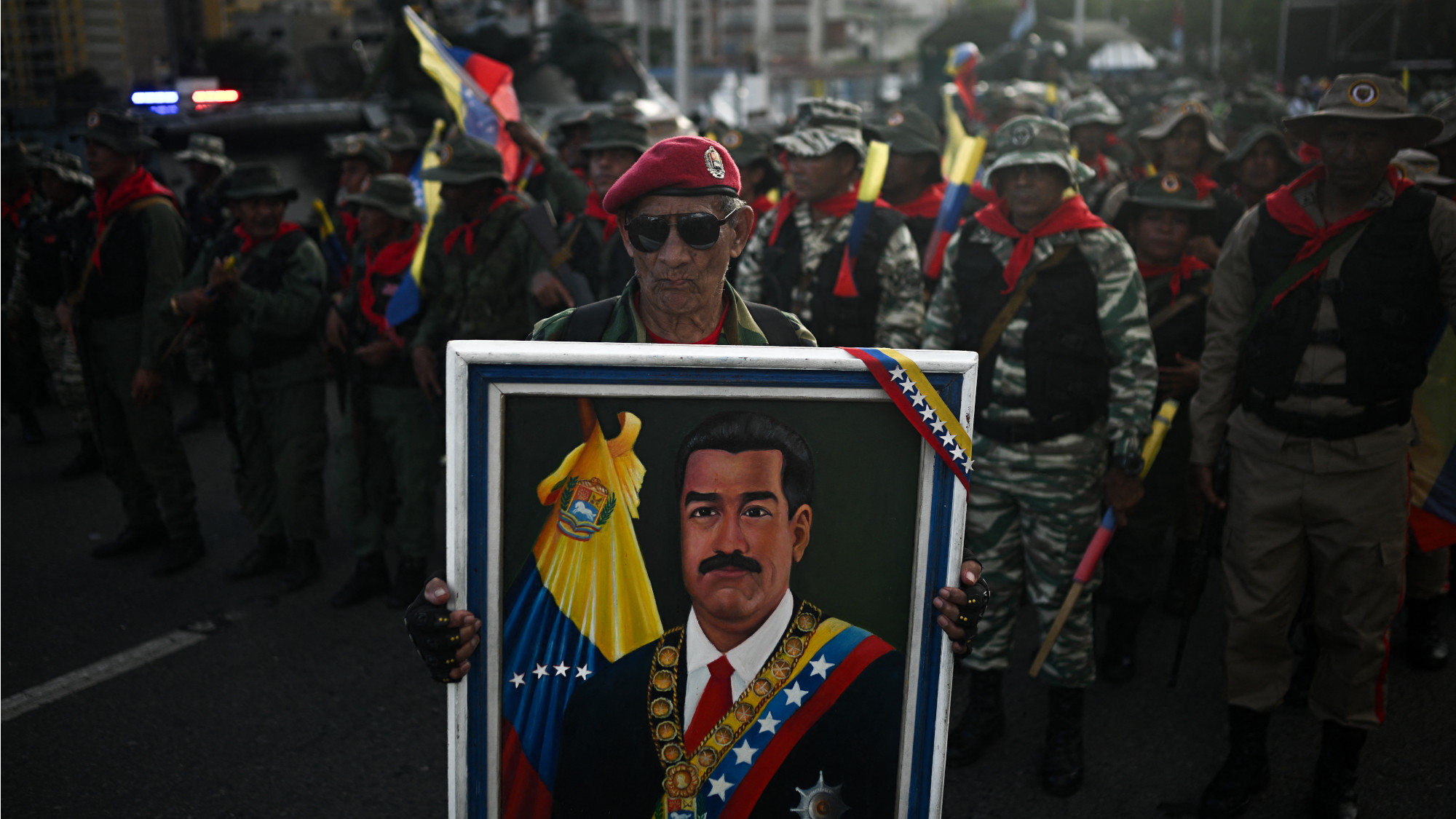 A pro-maduro militia