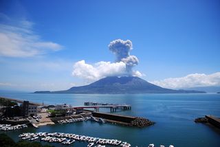 sakurajima-volcano