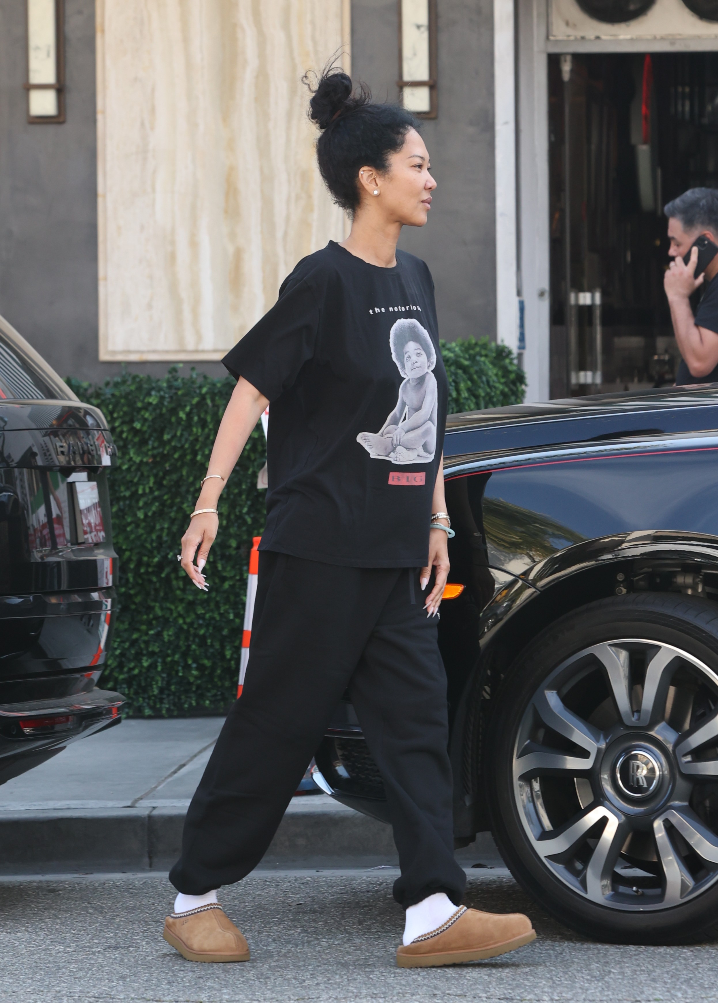 celebrities wearing uggs