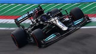 Lewis Hamilton en el GP Emilia Romagna 2021