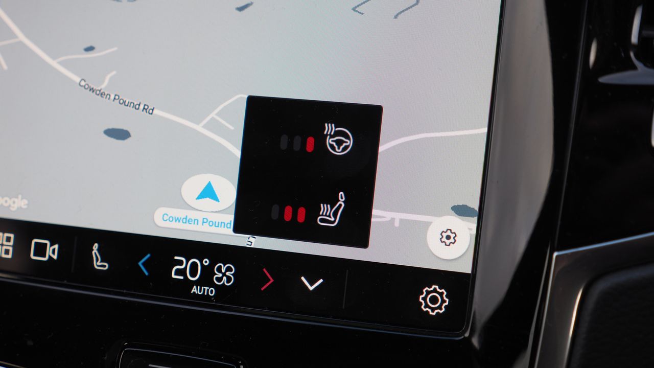 Volvo XC90 Recharge interior