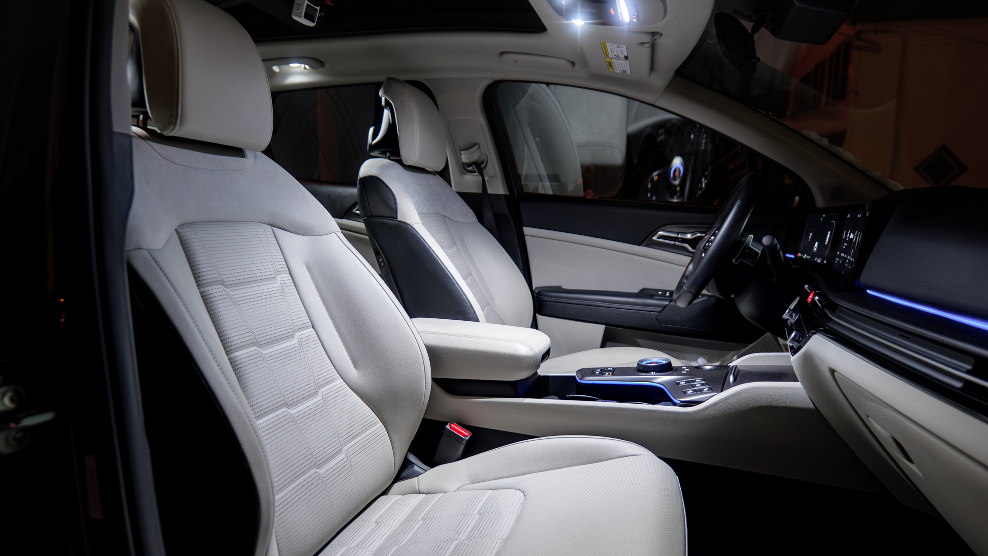 2026 Kia Sportage Hybrid review.