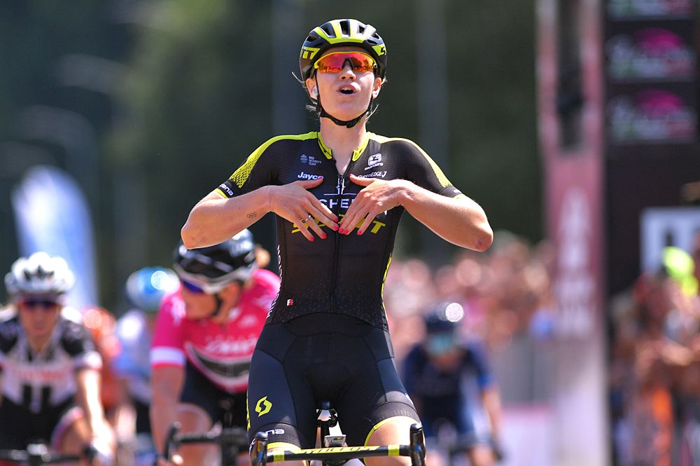 Jolien D'hoore (Mitchelton-Scott) wins stage 3 at the 2018 Giro Rosa
