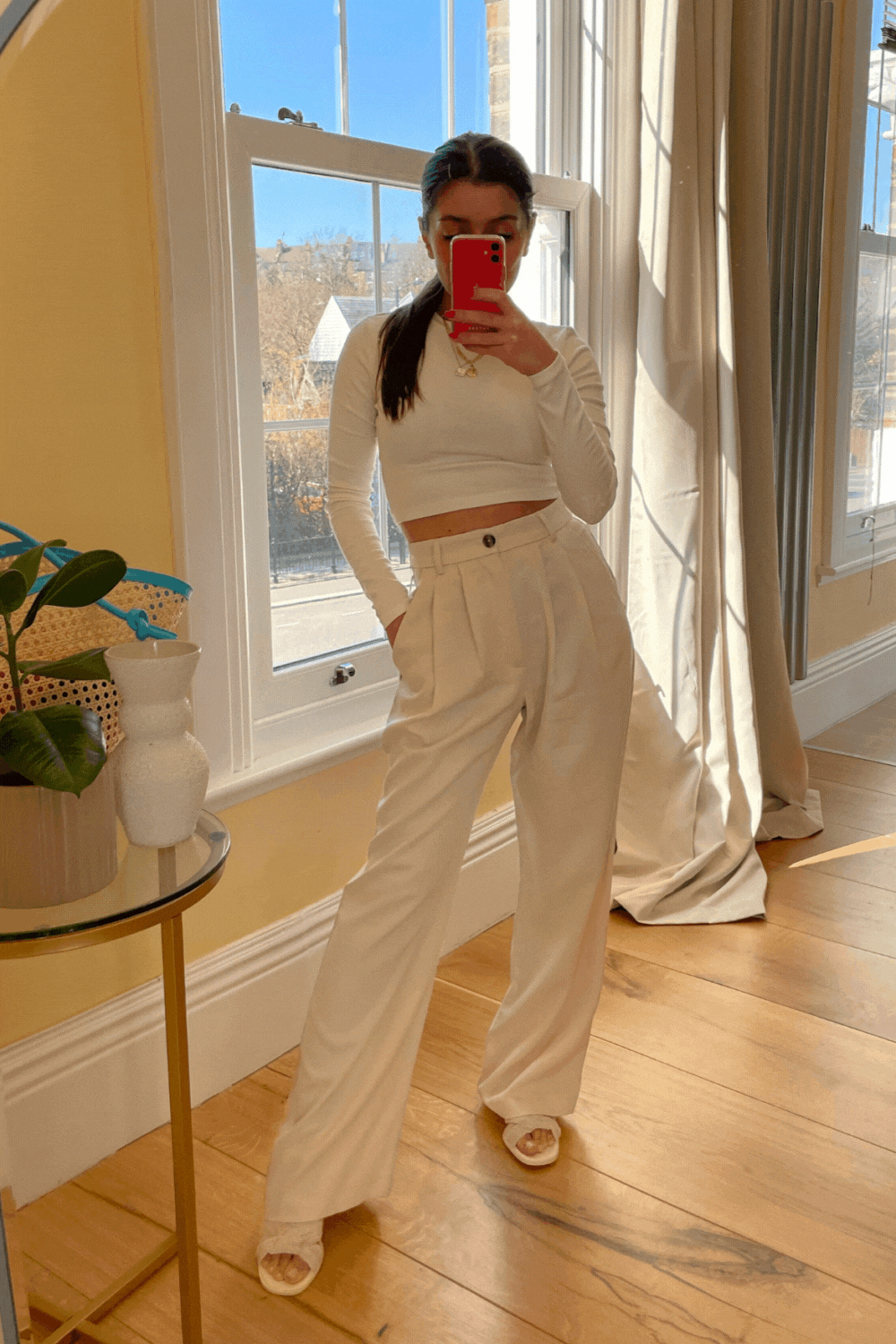 Best Petite Fashion: Reformation Trousers