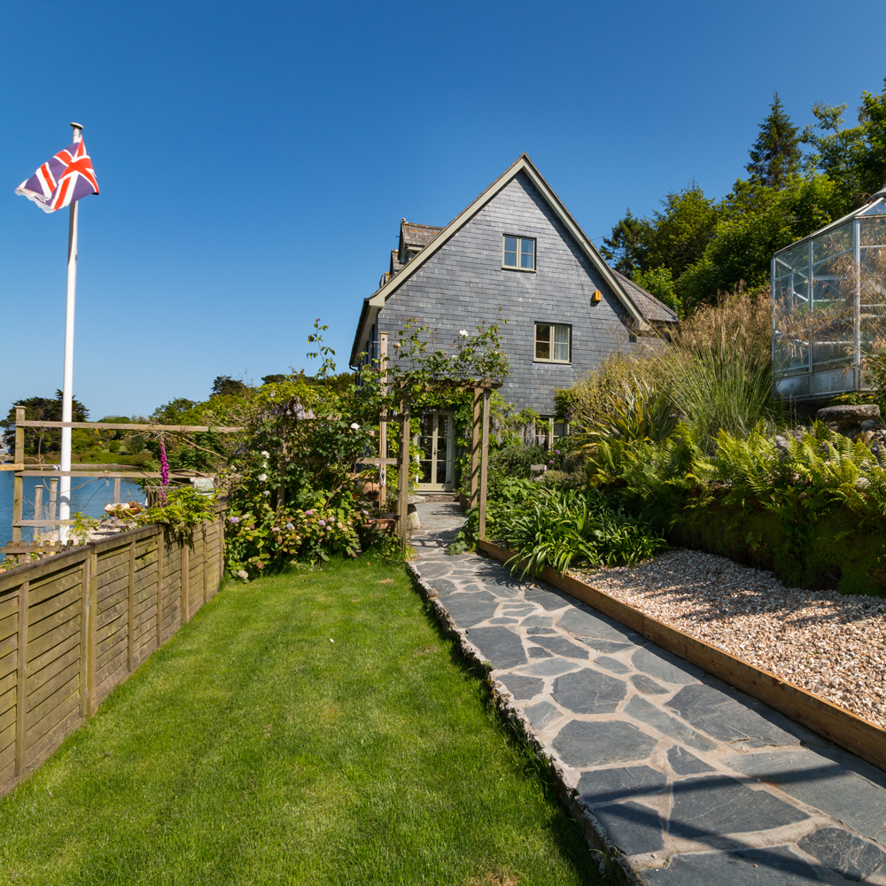 garden with cottage