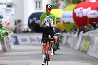 Arensman was gracious in defeat at the finish, applauding and tipping his hat to Storer