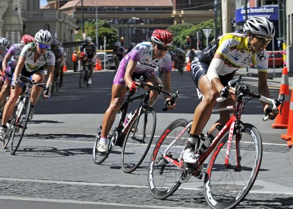 Naila Hassan (Handy Rentals) in the peloton.