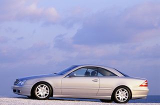 The second generation Mercedes-Benz CL (C215 class)