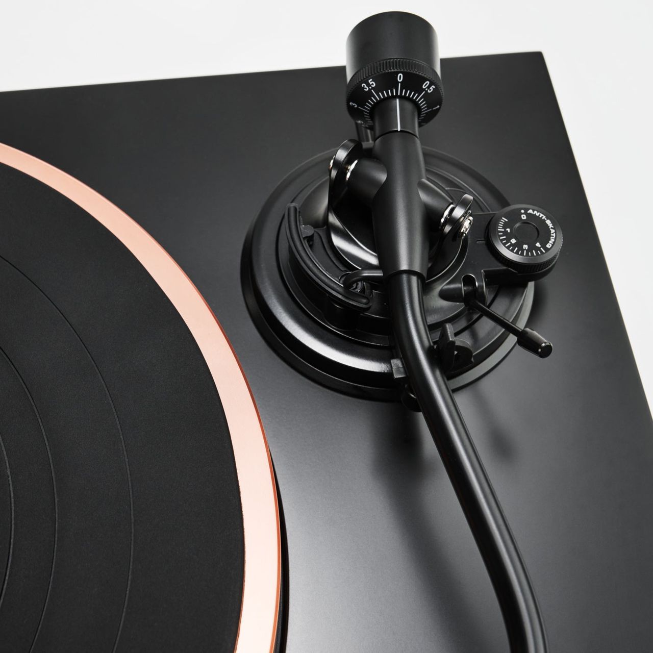 Argon Audio Aurora turntable details