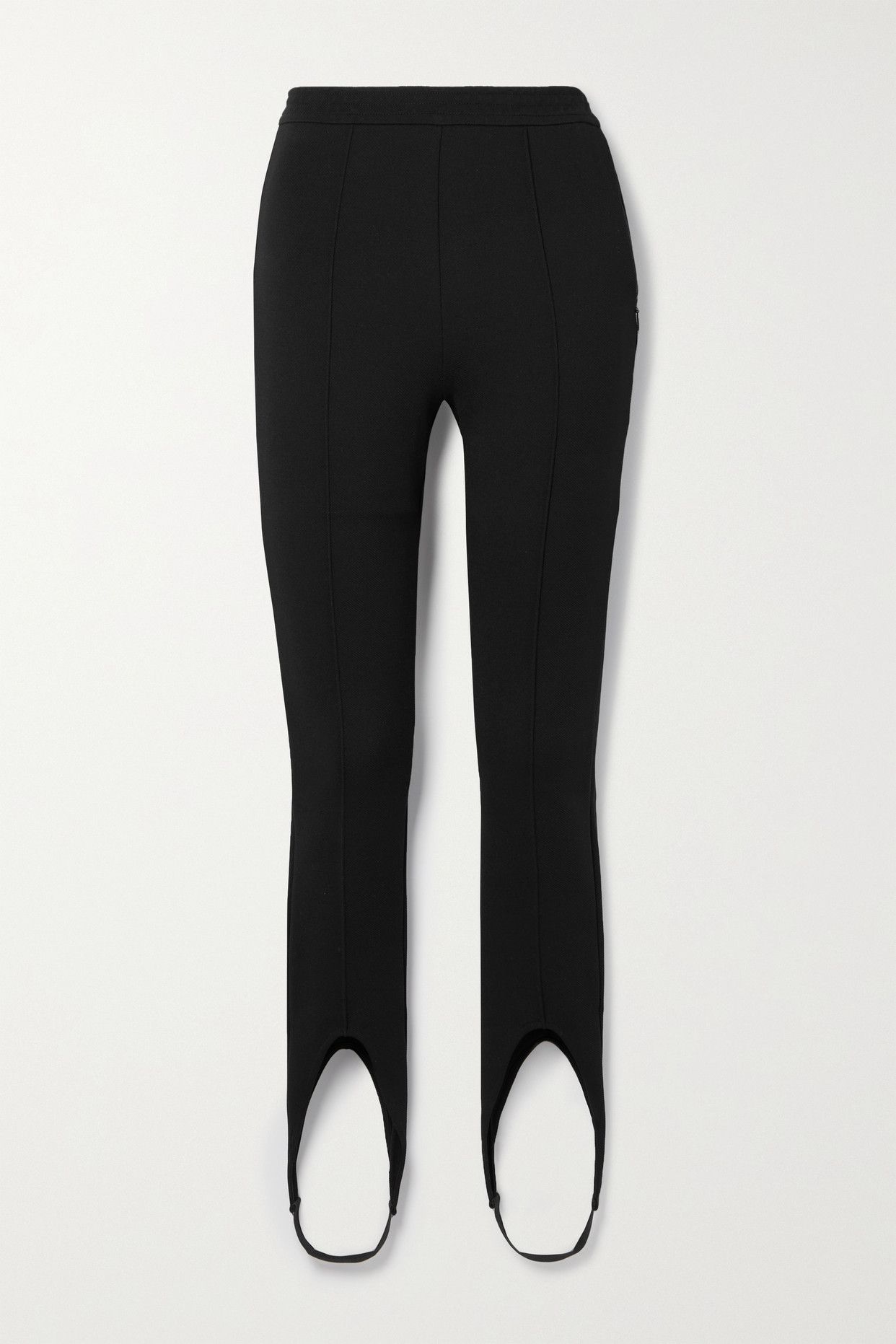 missing-image كيندال جينر صممت للتو طماق الركاب مع كعب هريرة